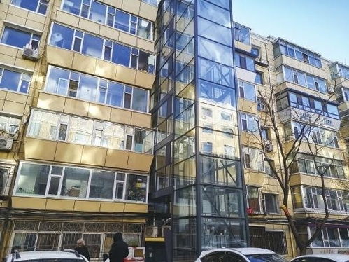 長春科技花園小區(qū)一居民樓加裝電梯正式交付使用